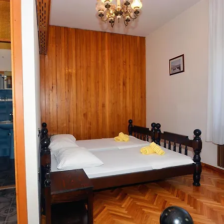 Triple 10301d Vendégház